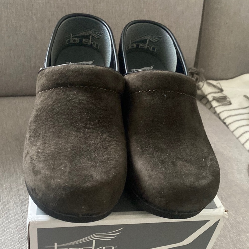 Dansko XP 2.0 chocolate brown suede waterproof clogs